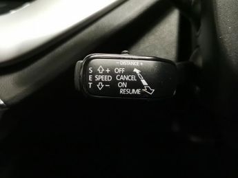 Skoda Octavia 2.0 TDI SE L DSG (150 ps) - SMARTLINK - HEATED SEATS - BLUETOOTH