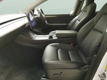 Tesla Model Y (Dual Motor) Long Range 4WDE (384 bhp) - HEATED STEERING