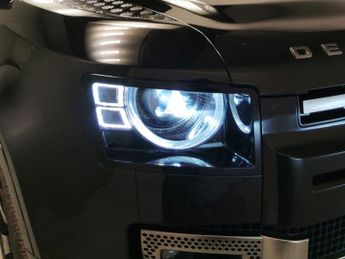 Land Rover Defender 110 3.0 P400 MHEV X 4WD (400 ps) - ADAPT CRUISE - HUD - CARPLAY