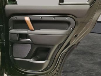 Land Rover Defender 110 3.0 P400 MHEV X 4WD (400 ps) - ADAPT CRUISE - HUD - CARPLAY