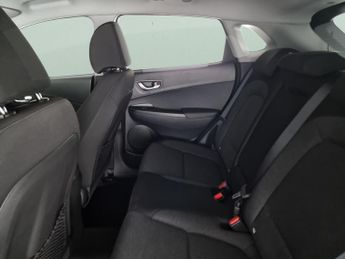 Hyundai Kona 64kWh Premium (10.5kW Charger) (204 ps) - HEATED SEATS - HEATED 