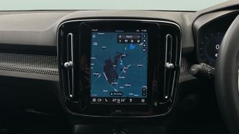 Volvo XC40 Recharge 69kWh Plus (231 ps) - BLIND SPOT ASSIST - BLUETOOTH