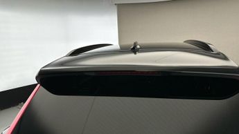 Volvo XC40 Recharge 69kWh Plus (231 ps) - BLIND SPOT ASSIST - BLUETOOTH