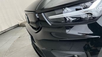 Volvo XC40 Recharge 69kWh Plus (231 ps) - BLIND SPOT ASSIST - BLUETOOTH