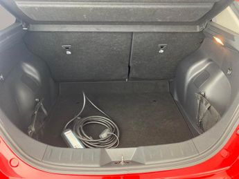 Nissan Leaf 40kWh N-Connecta (150 ps) - 17IN ALLOYS - AIR CON - KEYLESS STAR