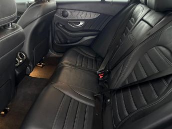 Mercedes-Benz C Class 2.0 C300d AMG Line Edition (Premium) G-Tronic+ (245 ps) - REVERS