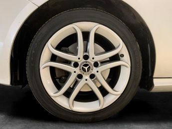 Mercedes-Benz A Class 1.6 A180 Sport Edition 7G-DCT (122 ps) - NAV - LEATHER - KEYLESS