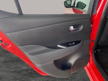 Nissan Leaf 40kWh N-Connecta (150 ps) - HEAT PACK - INTELLIGENT LANE INTERVE