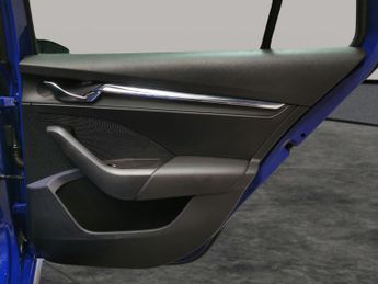 Skoda Octavia 2.0 TDI SE L DSG (150 ps) - SMARTLINK - HEATED SEATS - BLUETOOTH