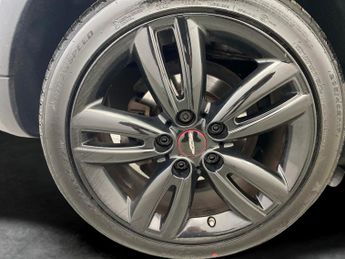 Mini Hatch 2.0 Cooper S (192 ps) - PAN ROOF - NAV - LED