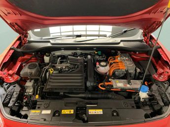 Cupra Formentor 1.4 eHybrid 12.8kWh VZ2 Plug-in DSG (245 ps) - LED - REVERSE CAM