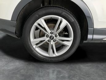 Audi Q3 2.0 TDI 35 S line Sportback S Tronic (150 ps) - SPORTS SEATS - B
