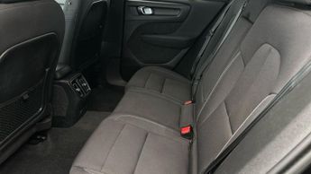 Volvo XC40 Recharge 69kWh Plus (231 ps) - BLIND SPOT ASSIST - BLUETOOTH