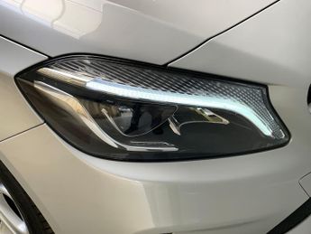 Mercedes-Benz A Class 1.6 A180 Sport Edition 7G-DCT (122 ps) - NAV - LEATHER - KEYLESS
