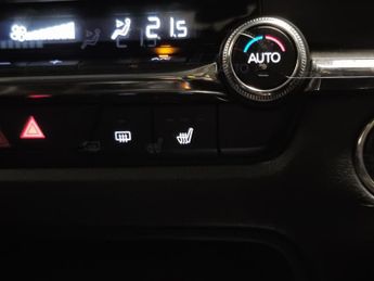 Mazda CX-30 2.0 e-SKYACTIV G MHEV Sport Lux (122 ps) - NAV - HEATED SEATS