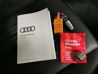 Audi e-tron 55 Technik quattro 95kWh (11kW Charger) (408 ps) - ADJUSTABLE SU