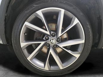 Skoda Kodiaq 1.5 TSI ACT SportLine DSG (7 Seat) (150 ps) - LED - SMARTLINK - 