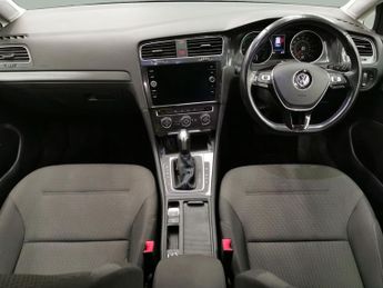 Volkswagen E-golf 35.8kWh e-Golf (136 ps) - DAB - USB AUDIO - SPLIT FOLDING REAR S
