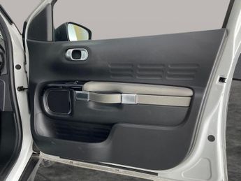 Citroen C4 Cactus 1.2 PureTech Flair EAT6 (110 ps) - 17IN ALLOYS - DIGITAL CLIMATE