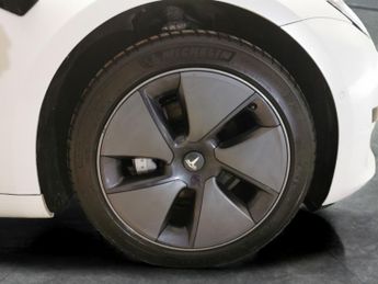 Tesla Model 3 Standard Range Plus RWD (241 bhp) - AUTO PARK - LED - REVERSE CA