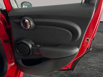 Mini Hatch 1.5 Cooper (136 ps) - PARK SENSORS - MINI EXCITEMENT PACK