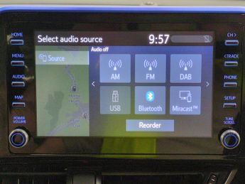 Toyota C-HR 1.8 VVT-h Dynamic CVT (122 ps) - HEATED SEATS