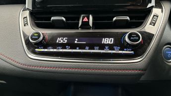 Toyota Corolla 1.8 VVT-h Excel CVT (122 ps) - NAV - BLUETOOTH - PARK SENSORS