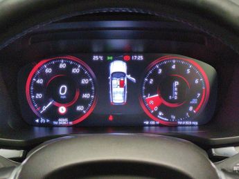 Volvo V60 2.0 T5 Inscription (250 ps) - AUTO PARK - LED - LANE DEPARTURE