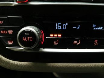 BMW X3 2.0 20d MHT xLine xDrive (190 ps) - ADAPTIVE LED LIGHTS - BLUETO