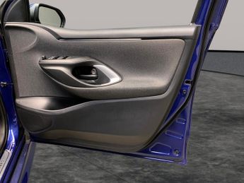 Toyota Yaris 1.5 VVT-h Design E-CVT (116 ps) - BLUETOOTH - AIR CON - AUTO HEA