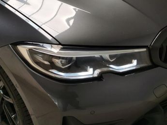 BMW 3 Series 2.0 320i Sport (184 ps) - DRIVING ASSISTANT - AUTO PARK - LED