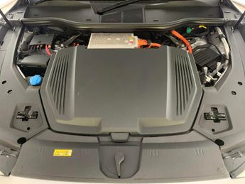 Audi e-tron 50 Technik quattro 71.2kWh (313 ps) - ADJUSTABLE SUSPENSION