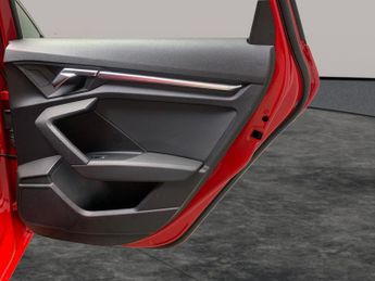 Audi A3 1.4 TFSIe 40 Sport Sportback Plug-in S Tronic 13kWh (204 ps) - M