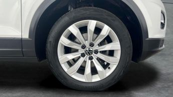 Volkswagen T-Roc 1.5 TSI GPF EVO SE DSG (150 ps) - SPLIT FOLDING REAR SEATS - ISO