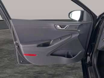 Hyundai Ioniq 38.3kWh Premium (136 ps) - LED - REVERSE CAM - NAV