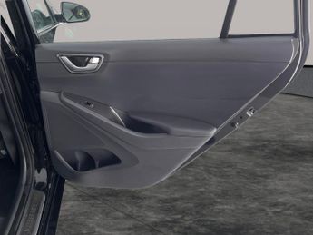 Hyundai Ioniq 38.3kWh Premium (136 ps) - LED - REVERSE CAM - NAV