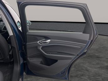 Audi e-tron 50 Technik quattro 71.2kWh (11kW Charger) (313 ps) - ADJUSTABLE 