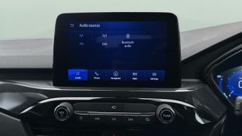 Ford Kuga 2.5 EcoBoost Duratec 14.4kWh ST-Line X Plug-in CVT (225 ps) - HE