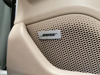 Porsche Taycan Performance Plus 93.4kWh Turbo S 4WD (11kW Charger) (761 ps) - P