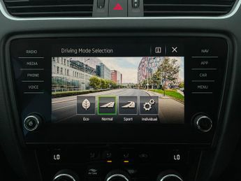 Skoda Octavia 1.5 TSI GPF ACT SE L DSG (150 ps) - SMARTLINK - NAV - WIFI