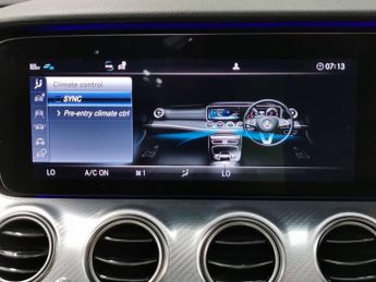 Mercedes-Benz E Class 2.0 E300de 13.5kWh SE Plug-in G-Tronic+ (306 ps) - ELECTRIC SEAT