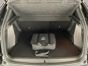 Peugeot E-2008 50kWh GT (7kW Charger) (136 ps) - BLIND SPOT ASSIST - BLUETOOTH