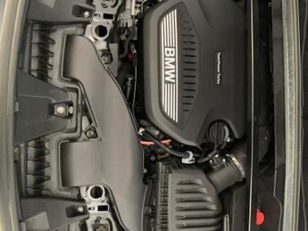 BMW X1 2.0 18d SE sDrive (150 ps) - NAV - BLUETOOTH - CRUISE