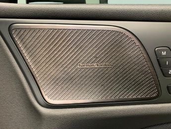 Volvo S60 2.0 B5 MHEV R-Design (250 ps) - HK AUDIO - INTELLISAFE SURROUND 