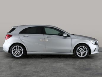 Mercedes-Benz A Class 1.6 A180 Sport Edition 7G-DCT (122 ps) - NAV - LEATHER - KEYLESS