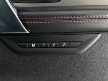 Land Rover Discovery Sport 2.0 D200 MHEV R-Dynamic HSE 4WD (204 ps) - CARPLAY - KEYLESS ENT