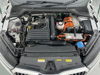 Skoda Octavia 1.4 TSI iV 13kWh SE Technology Plug-in DSG (204 ps) - SMARTLINK 