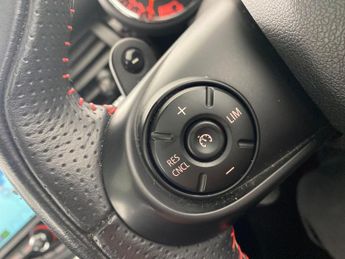 Mini Hatch 2.0 Cooper S (192 ps) - PAN ROOF - NAV - LED