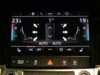 Audi e-tron 55 Technik quattro 95kWh (11kW Charger) (408 ps) - ADJUSTABLE SU