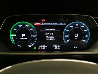 Audi e-tron 55 Technik quattro 95kWh (11kW Charger) (408 ps) - ADJUSTABLE SU
